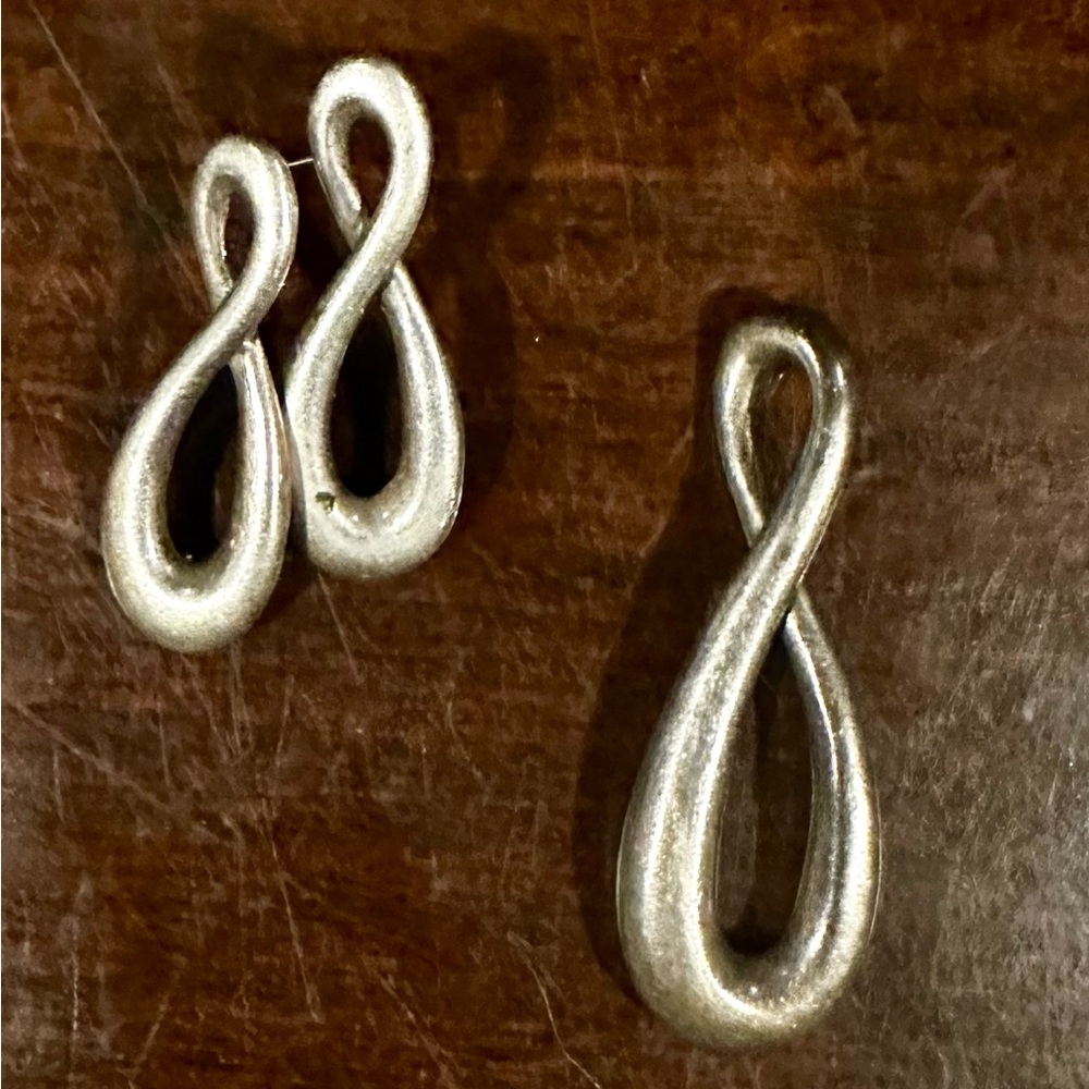 James Avery Silver Infinity Earrings and Pendant Set